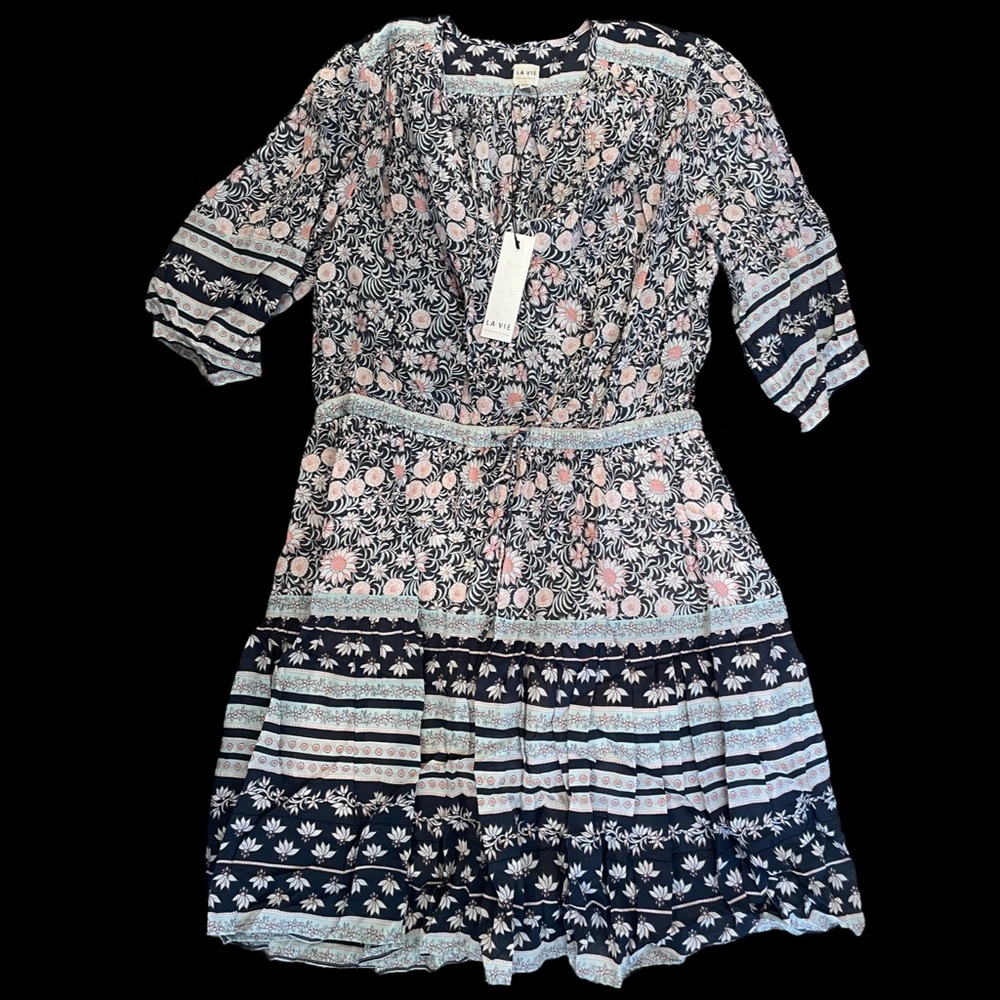 NWT Lavie Women’s Large Short Sleeve “Zinnia” Floral Dress